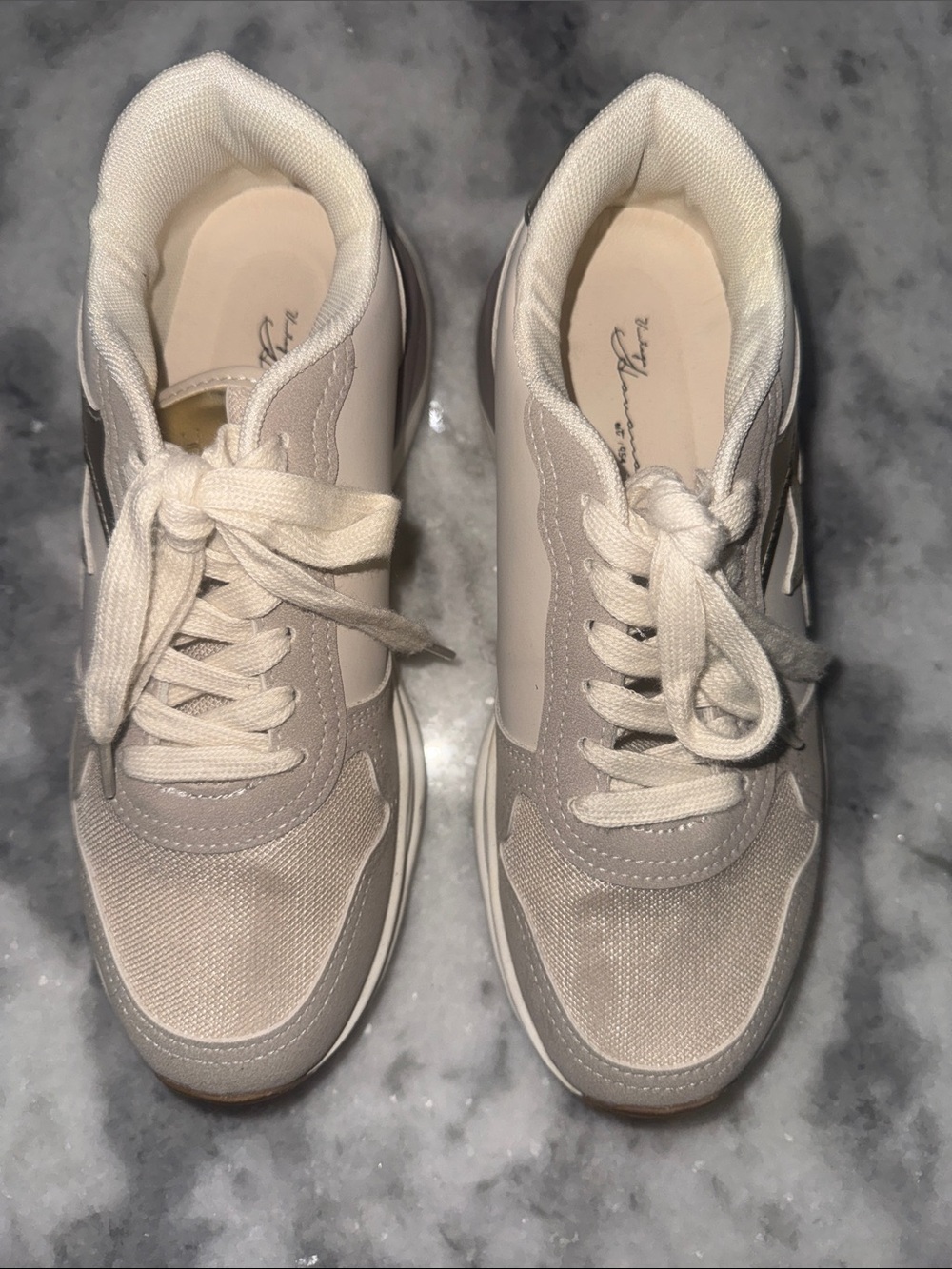 Vintage Havana Women's Low-Top Sneakers in Cream and Taupe